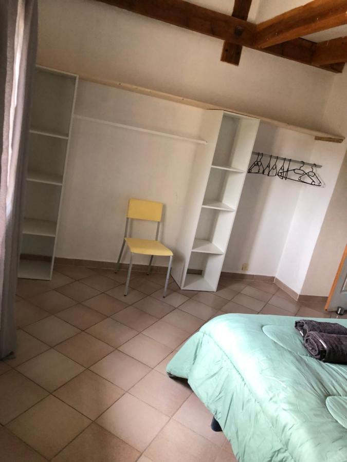 le verso Narbonne Buitenkant foto